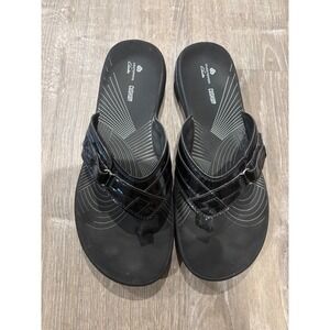 Clarks Udsteppers Cushion‎ Soft Thong Sandals Black Patent Comfort Size 9
